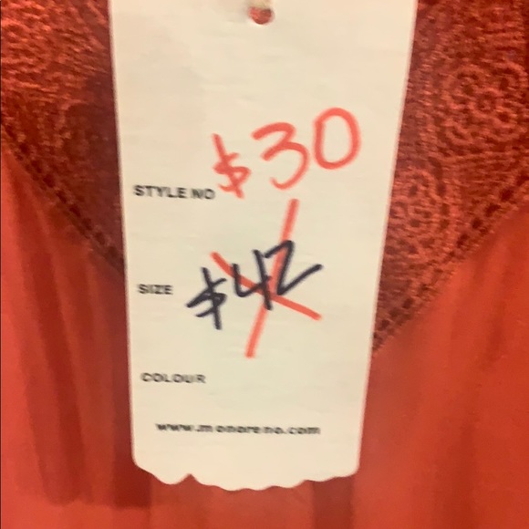 Monoreno tunic - Picture 9 of 10